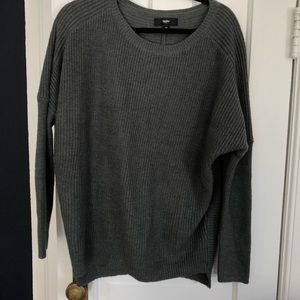 Grey long sleeve sweater